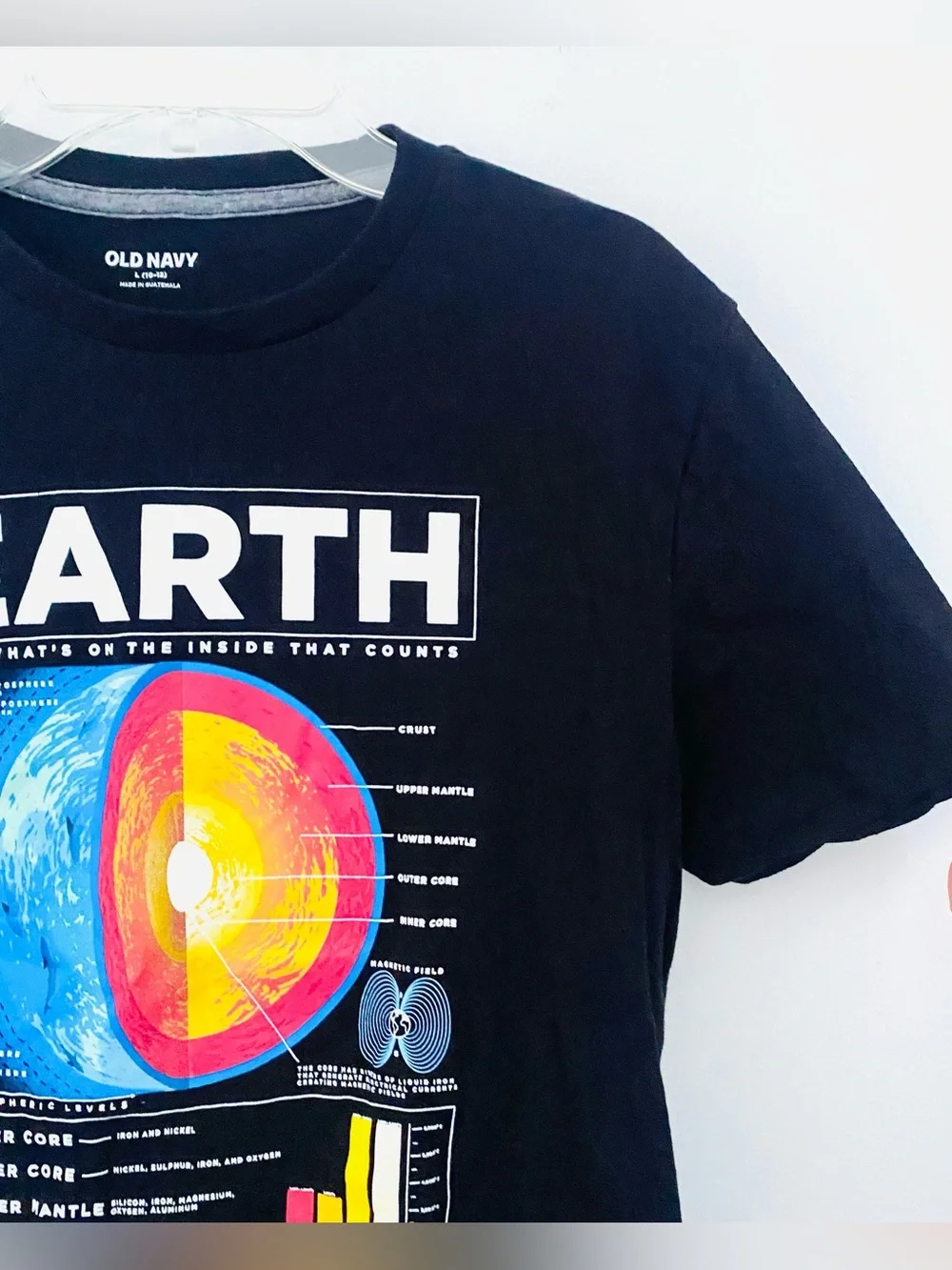 👍🏽Old Navy Boys “Earth” Graphic T-Shirt SZ L (y)